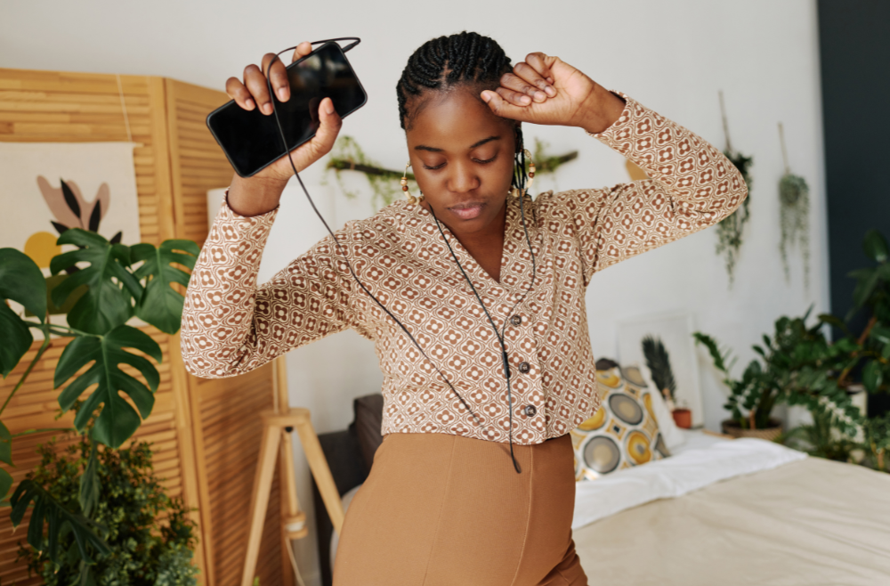 self care ideas black woman dancing
